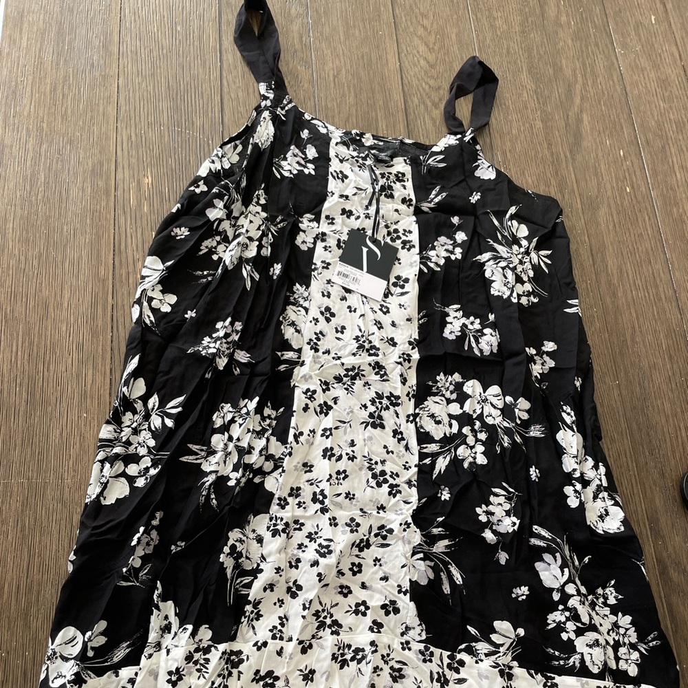 Simply Vera Vera Wang Black Gown Sheer Dress/Beach Cover/Sleepwear - L